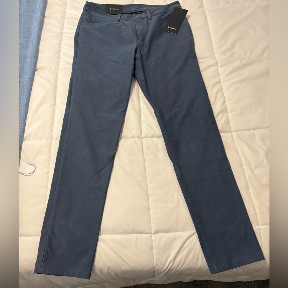 Lululemon ABC pant slim 33 x 34”L